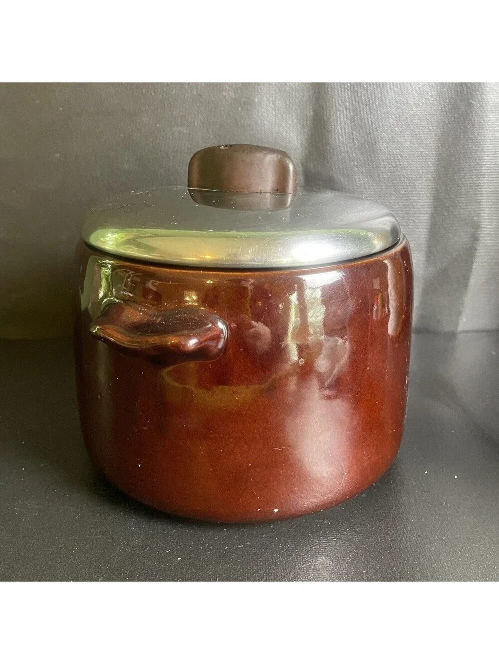 VTG 1970s Bean Pot Crock Brown Glazed Stoneware WESTBEND USA Pottery